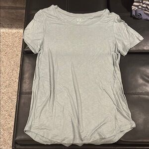 GAP Women's Soft Gray Short Sleeve Tee